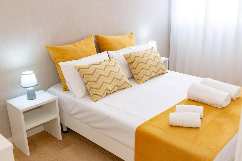 The Modern 1385 Apartment バターリャ エクステリア 写真