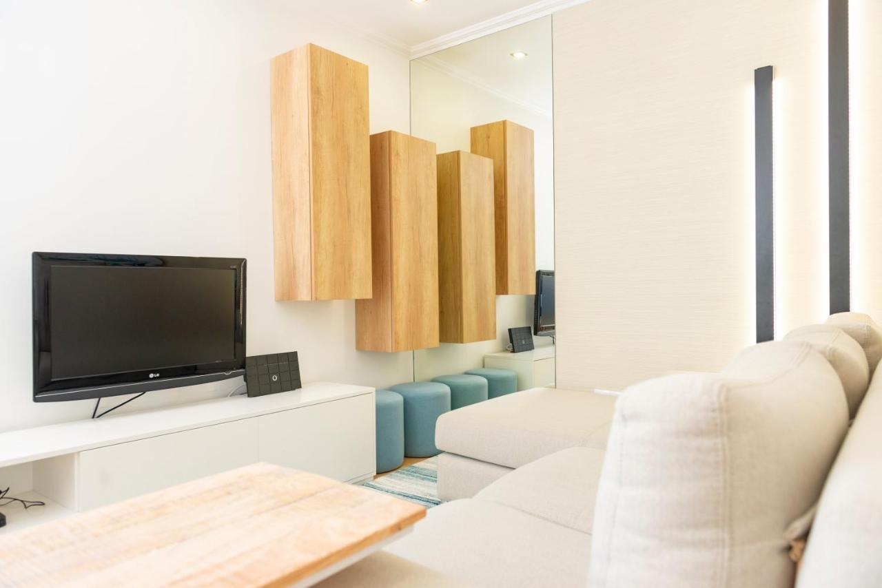 The Modern 1385 Apartment バターリャ エクステリア 写真