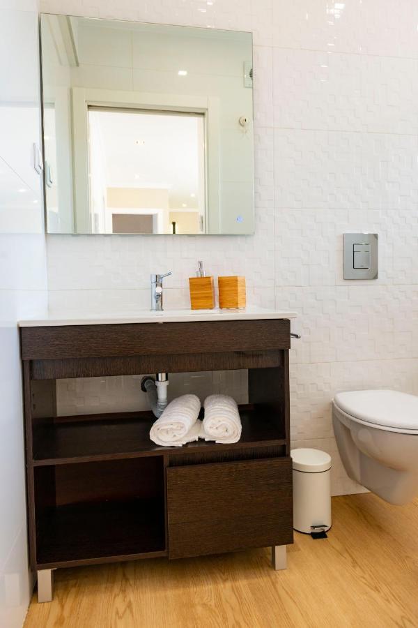 The Modern 1385 Apartment バターリャ エクステリア 写真