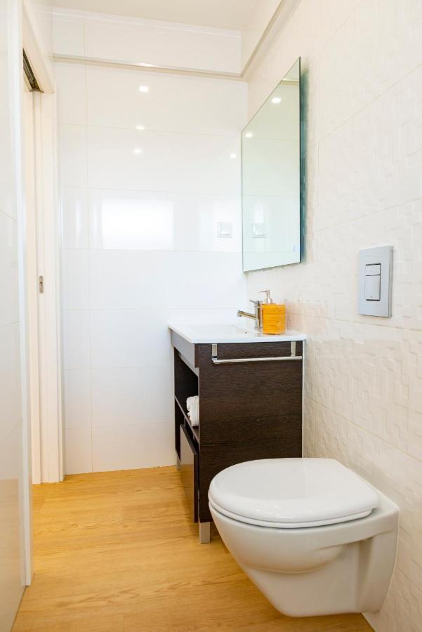 The Modern 1385 Apartment バターリャ エクステリア 写真